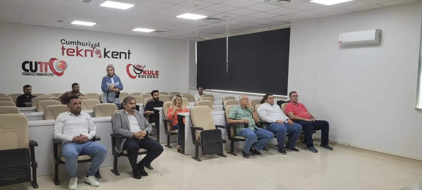 ELEKTİRİKLİ ARAÇ BATARYALARI, İOT ÇÖZÜMLERİ VE ŞEBEKEYE ETKİSİ BİLGİLENDİRME TOPLANTISI